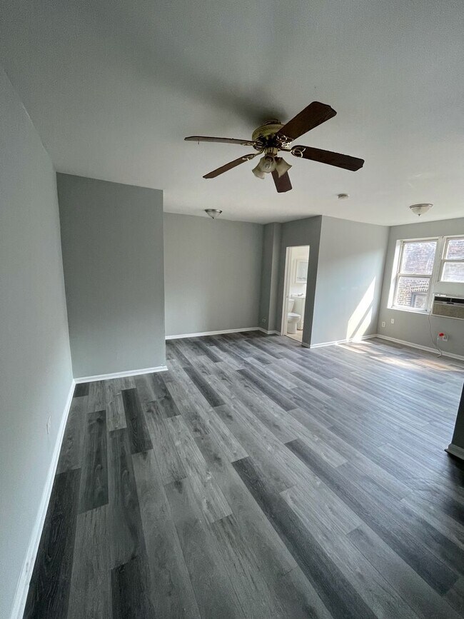 Foto del edificio - 6243 S Ashland Ave