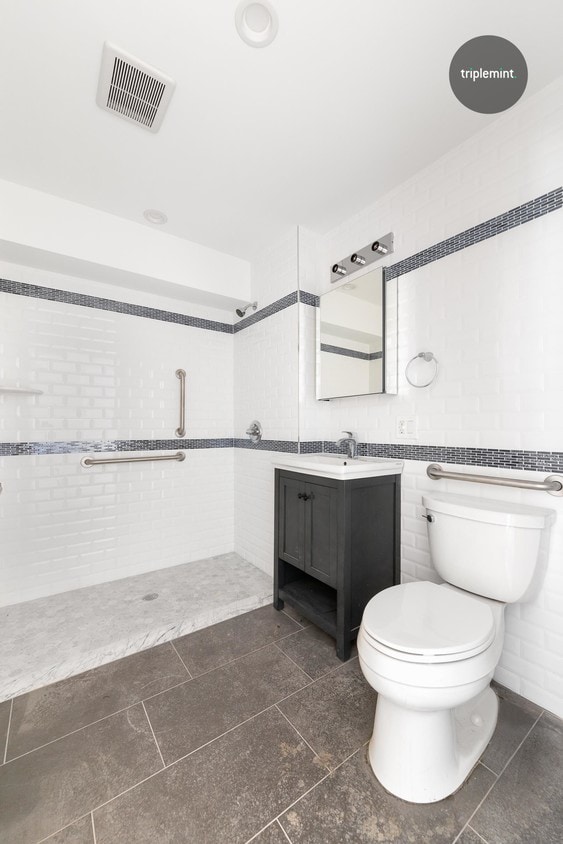 Building Photo - 31-31 37th Street