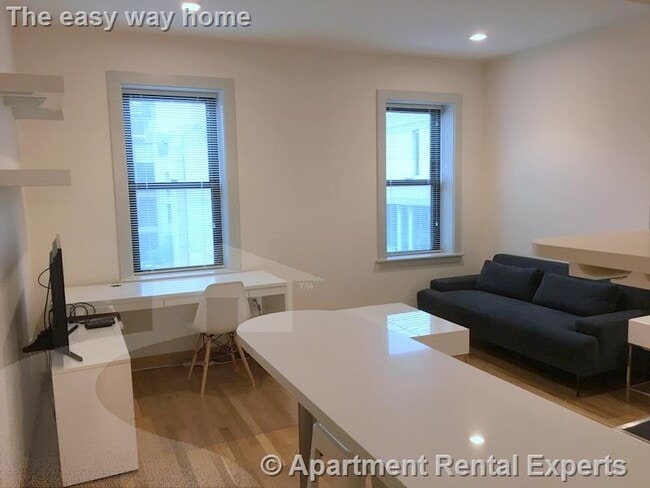 Photo - 115 Mt Auburn St Apartment