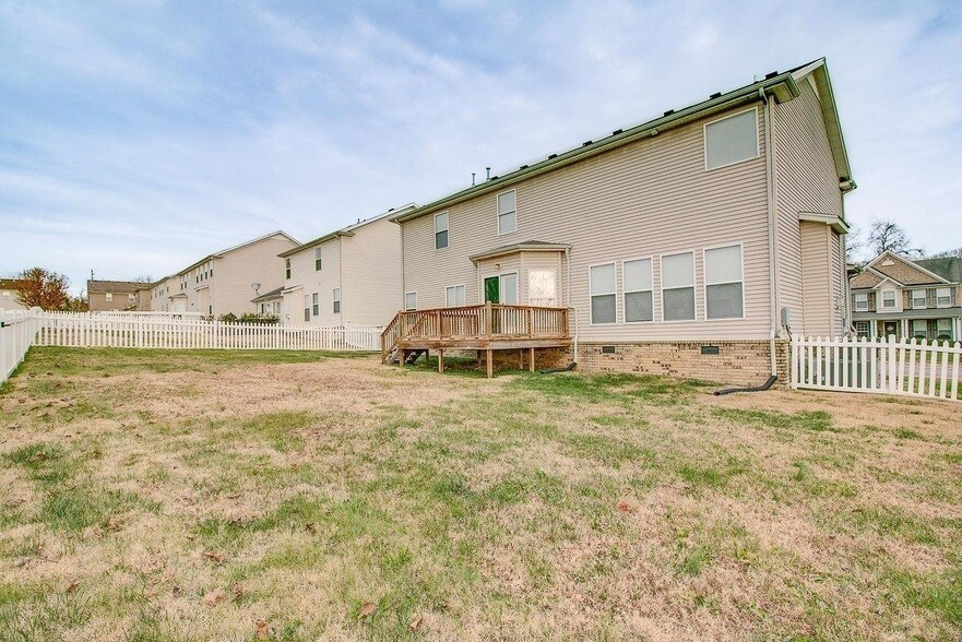 Foto del edificio - 183 Vintage Cir