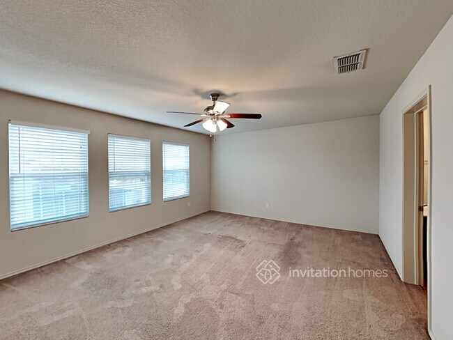 Foto del edificio - 2820 Englefield Green Dr