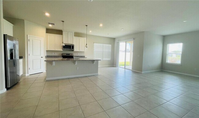 Foto del edificio - Beautiful 3BR/3BA Home in Creekside
