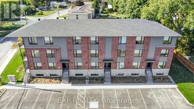 Building Photo - 251 Castor St