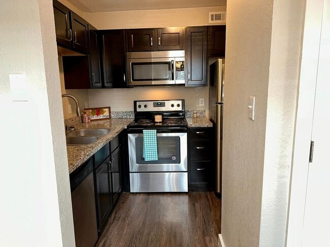 Interior Photo - Residences at Lakeshore