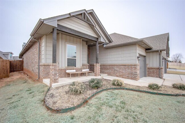 Foto del edificio - 18644 Groveton Blvd