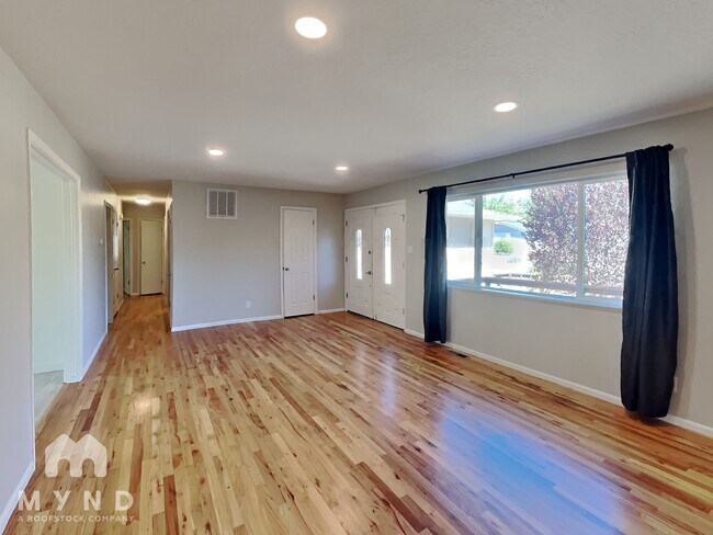 Foto del edificio - 3450 Pierremont Rd