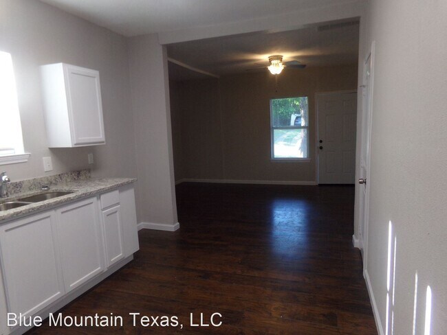 Building Photo - 4 br, 2 bath House - 1526 Padgitt Ave