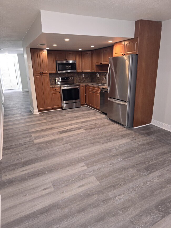 Foto del edificio - 7803 NW 38th St