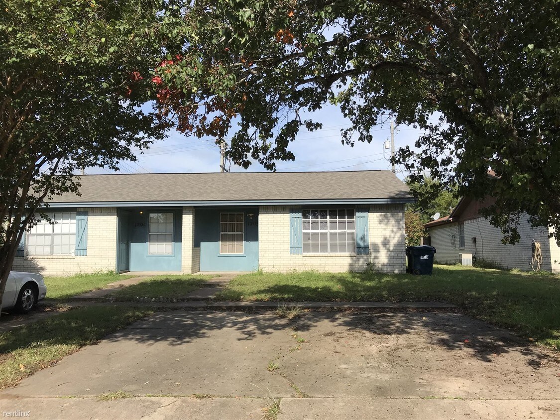 Foto principal - 1201 Airline Dr