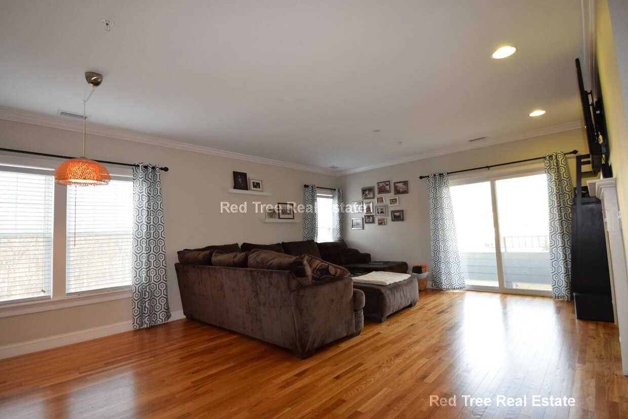 Foto principal - 990 VFW Parkway