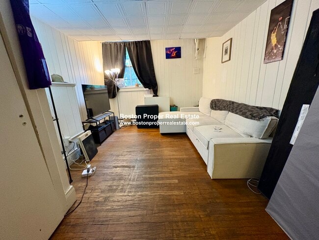 Building Photo - 116 Marlborough St