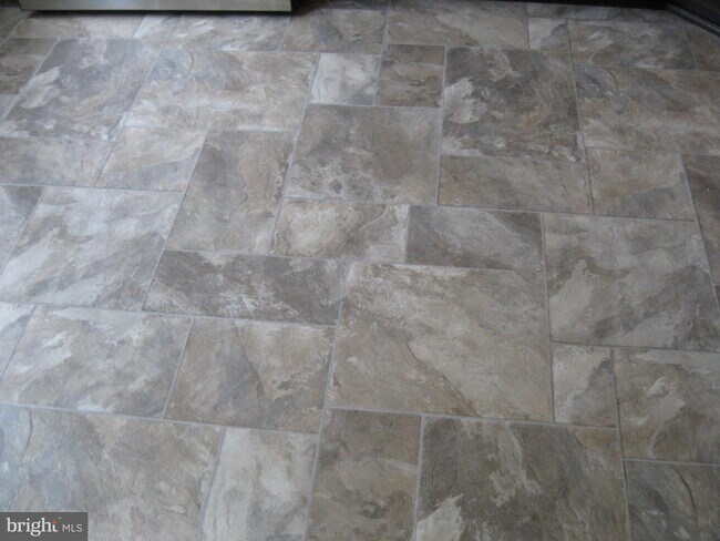 Foto del edificio - 1114 S Kenwood Ave