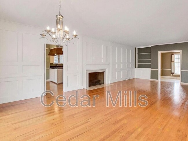 Building Photo - 8200 E Tipperary St