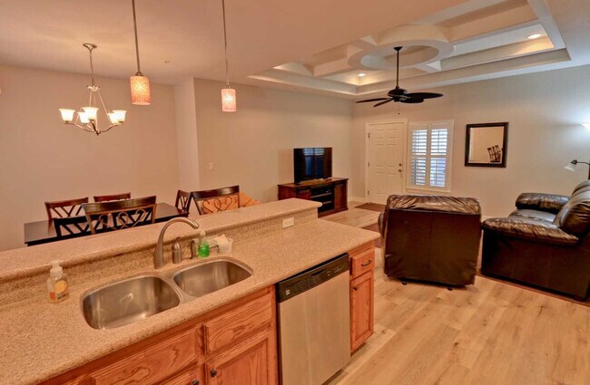 Building Photo - 131 E Acapulco St