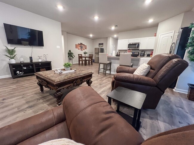 Building Photo - 3830 Barn Owl Dr