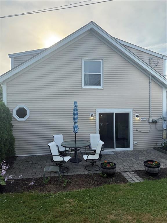 Foto del edificio - 16 Dudley Ave