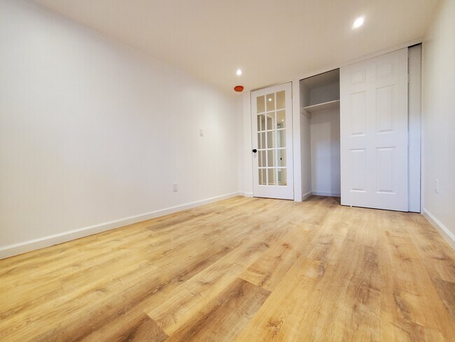 Foto del edificio - 1380 Park Pl