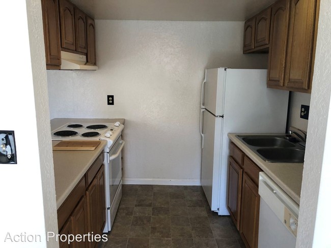 Building Photo - 3101 Garden Cir