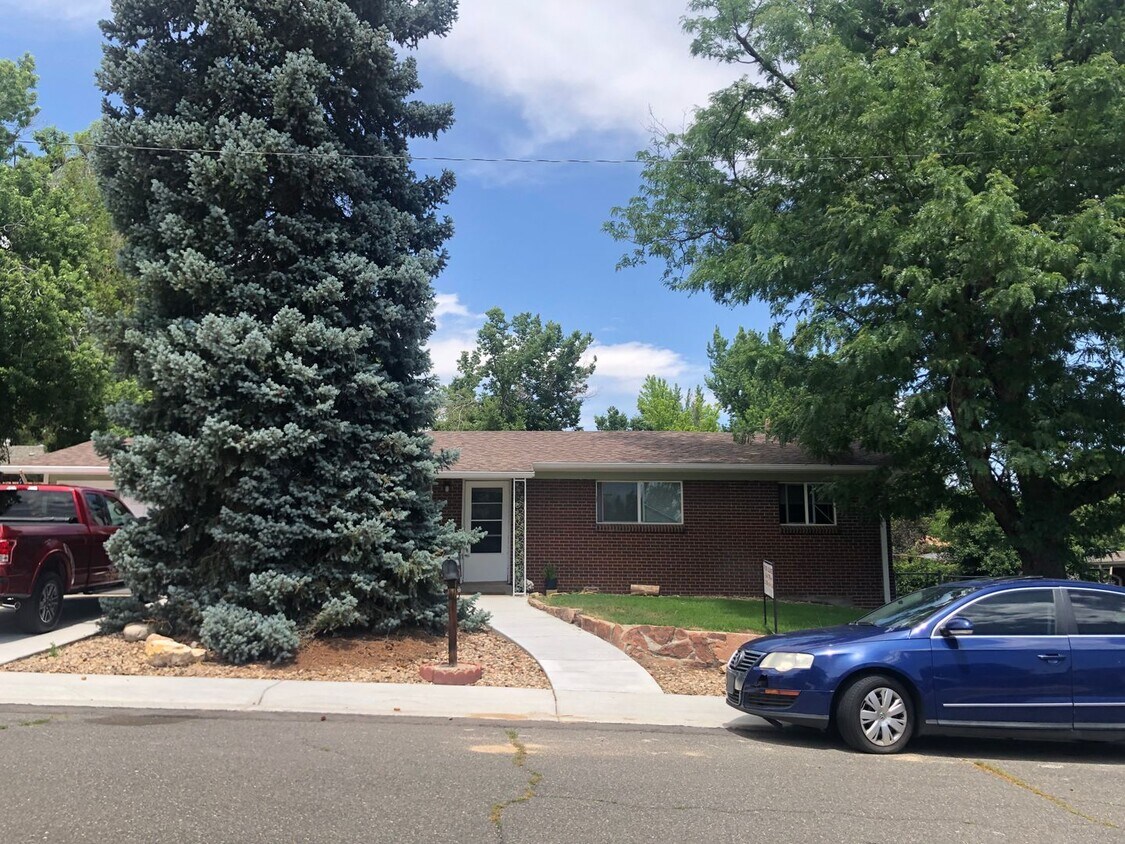 Primary Photo - Charming 3-bedroom home in quiet Arvada ne...