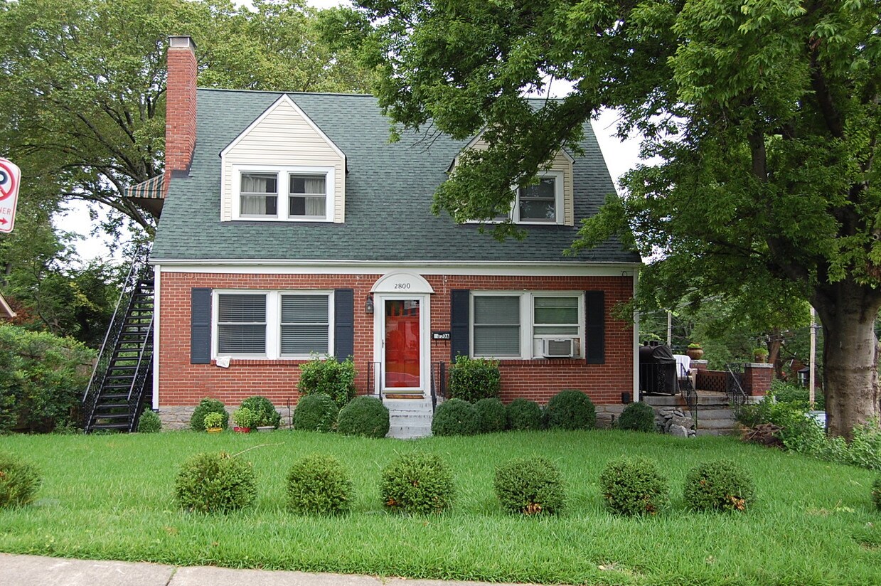 2800 Acklen Ave Unit Duplex, Nashville, TN 37212 Apartment for Rent