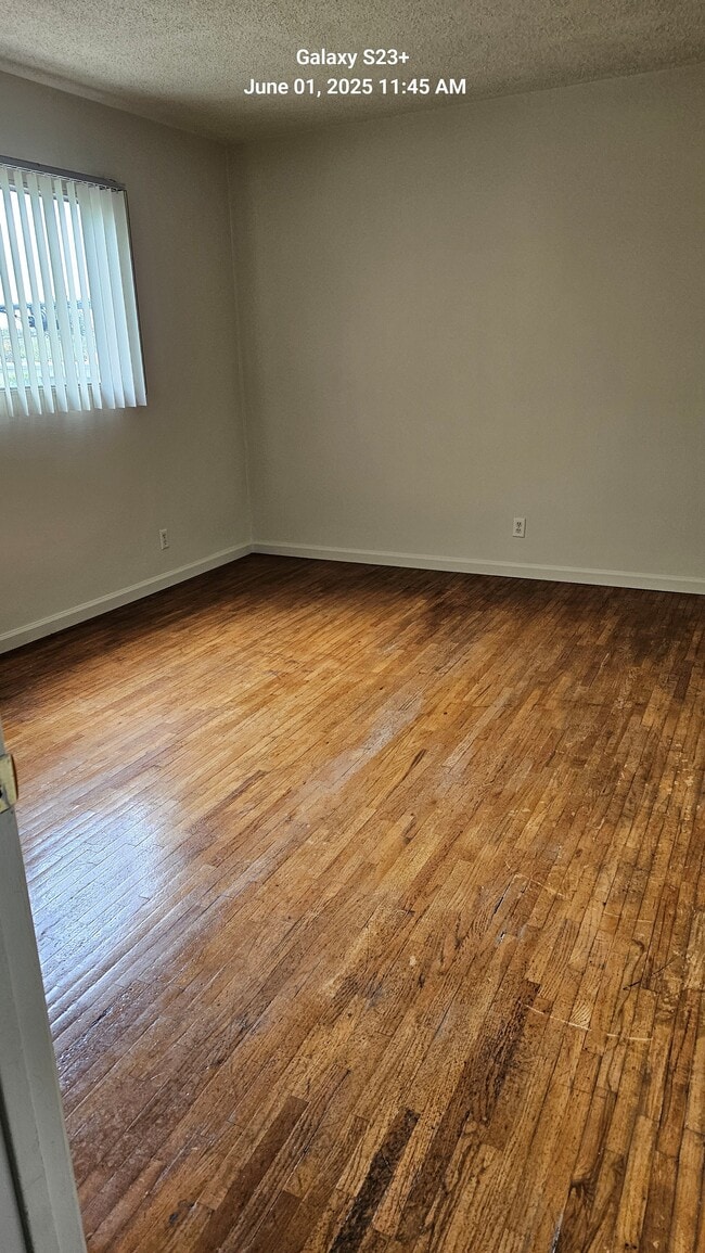 Building Photo - Grand View Apartments