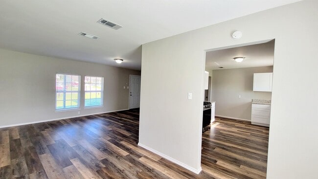 Foto del edificio - 1704 Langford St