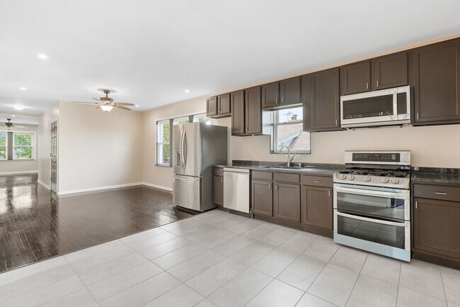 Foto del edificio - 4453 N Kildare Ave