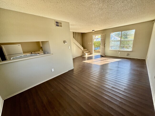 Foto del edificio - 5113 Sierra St