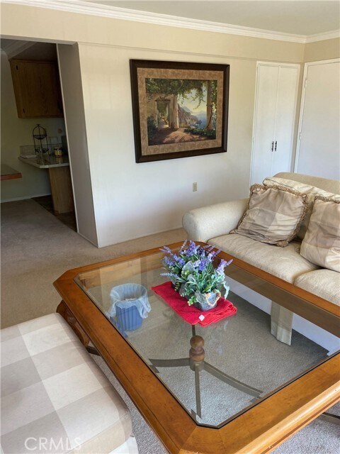 Foto del edificio - 2196 Via Mariposa E