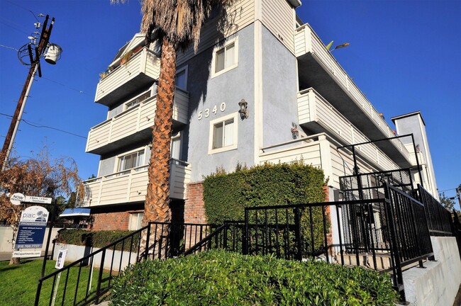 Building Photo - 5340 Whitsett Ave