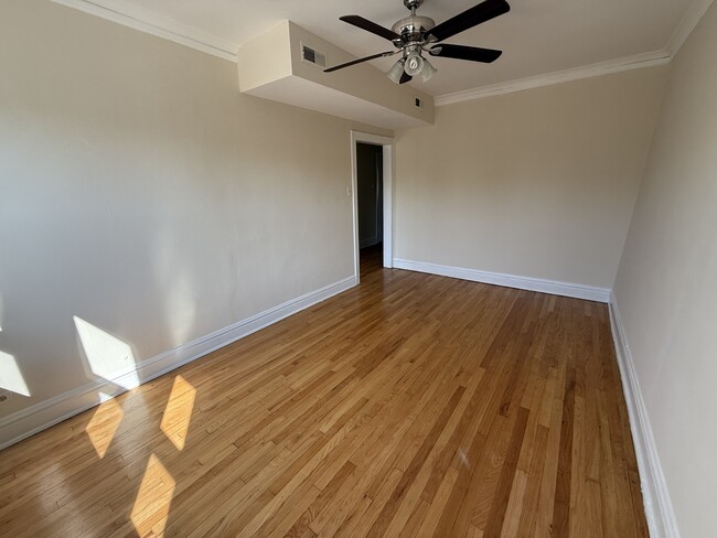 Foto del edificio - 7441 Randolph St