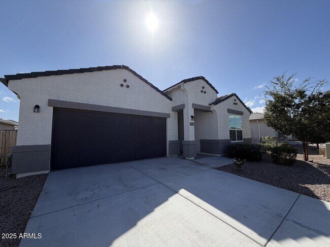 Building Photo - 38163 W Santa Monica Ave