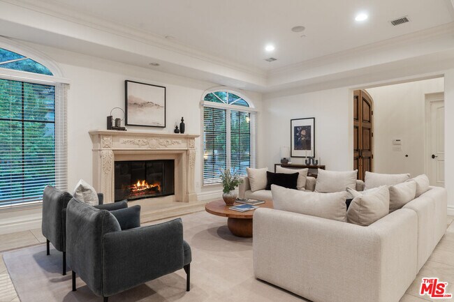 Building Photo - 3697 Benedict Canyon Ln