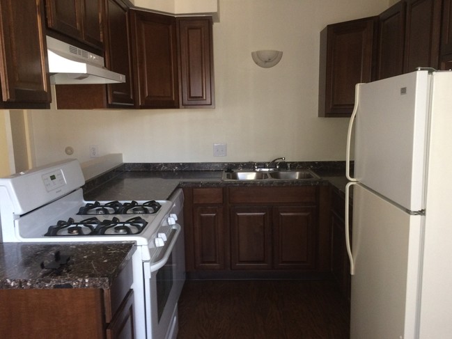 newly remodeled kitchen - 4422 Temecula St