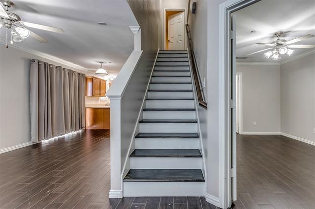 Building Photo - 611 Oriole Blvd