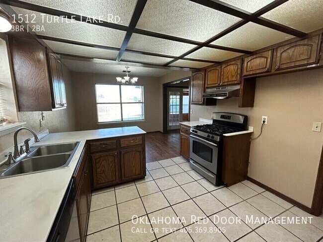 Foto del edificio - 1512 Turtle Lake Rd