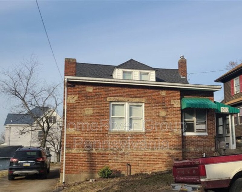 203 E Hallam Ave, Washington, PA 15301 House Rental in Washington, PA