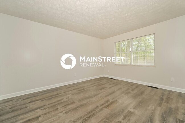 Foto del edificio - 3 Bedroom Pet-Friendly Home in Knoxville, TN with Main Street Renewal