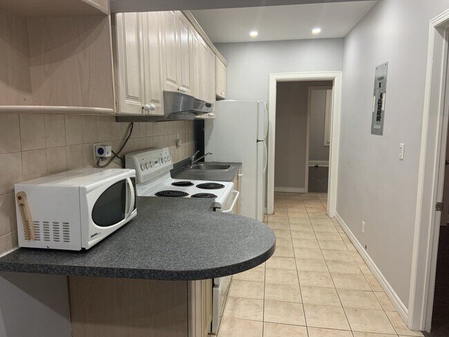 Photo du bâtiment - 560 Bathurst St