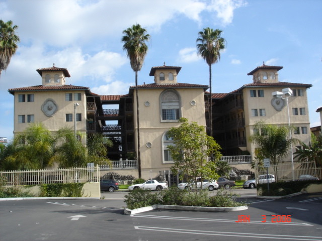 Building Photo - 1460 Mansfield N Ave