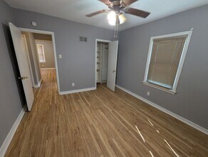 Building Photo - 10210 Toelle Ln