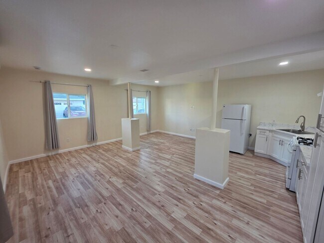 Foto del edificio - 524 W Greenwood Ave