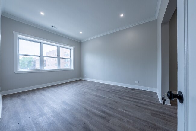 Building Photo - 1464 N Ashland Ave