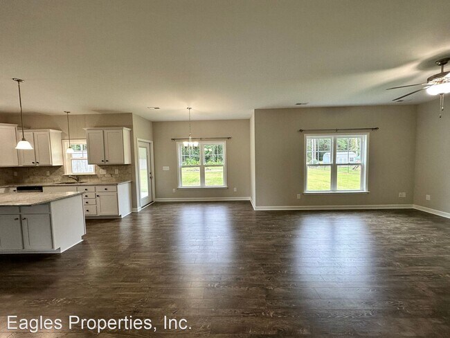 Foto del edificio - 3 br, 3.5 bath House - 451 Fallingbrook Drive
