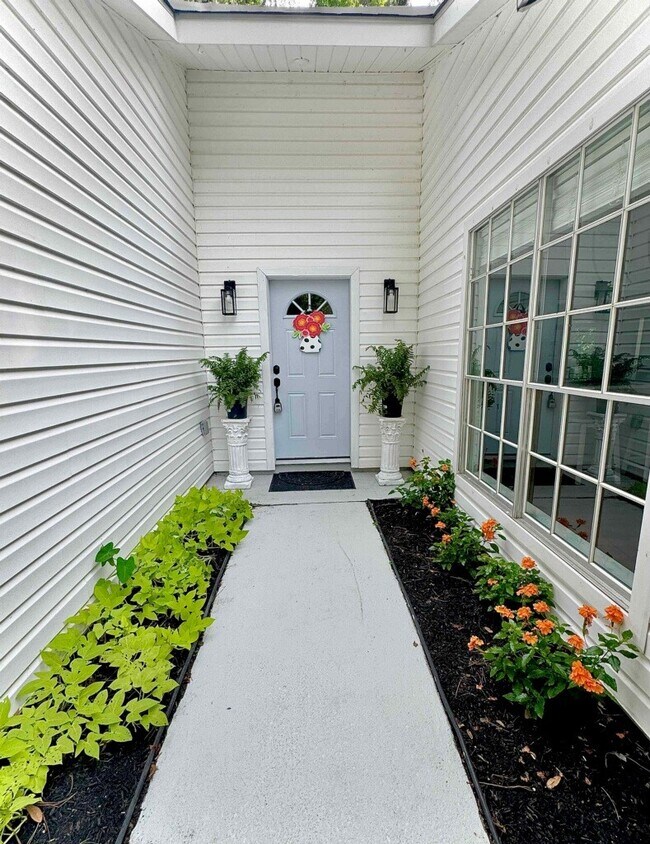 Foto del edificio - 3126 Village Woods Dr