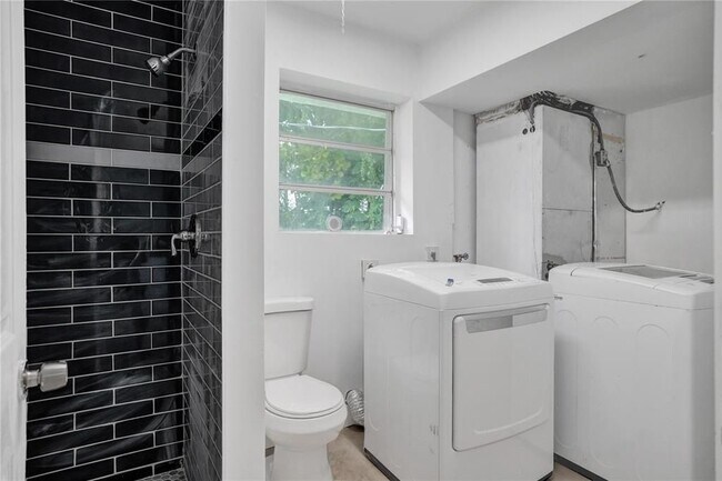 Foto del edificio - 12525 SW 104th St