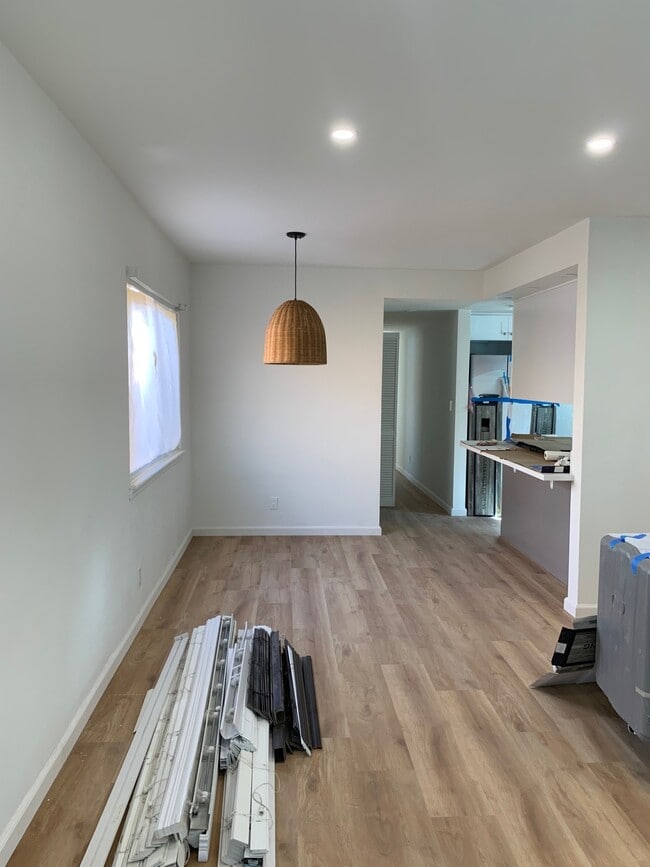 Building Photo - 14508 Burin Ave