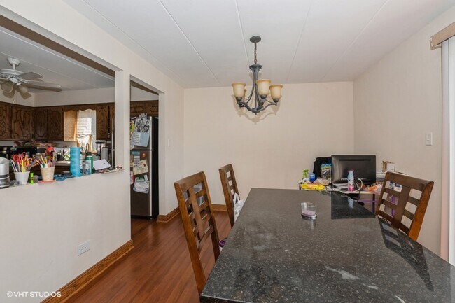 Building Photo - 9535 S 54th Ave