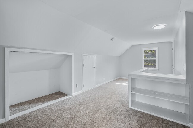 Foto del edificio - 6107 Bryant Ave N