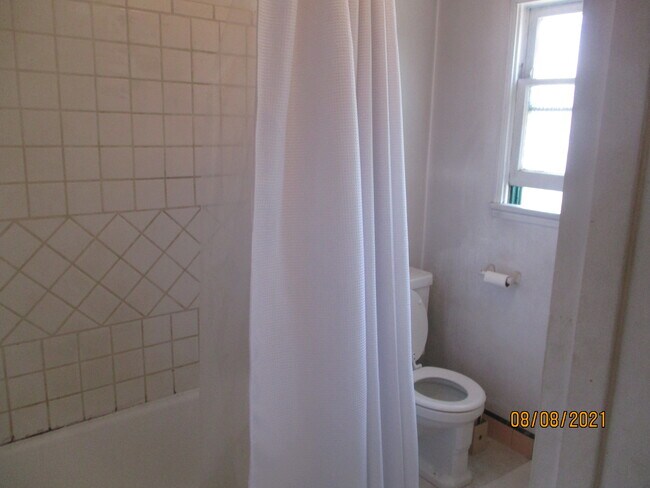 Foto del edificio - 1040 Ocean Park Blvd